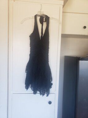 7 Day Weekend Size Large Black Lace top